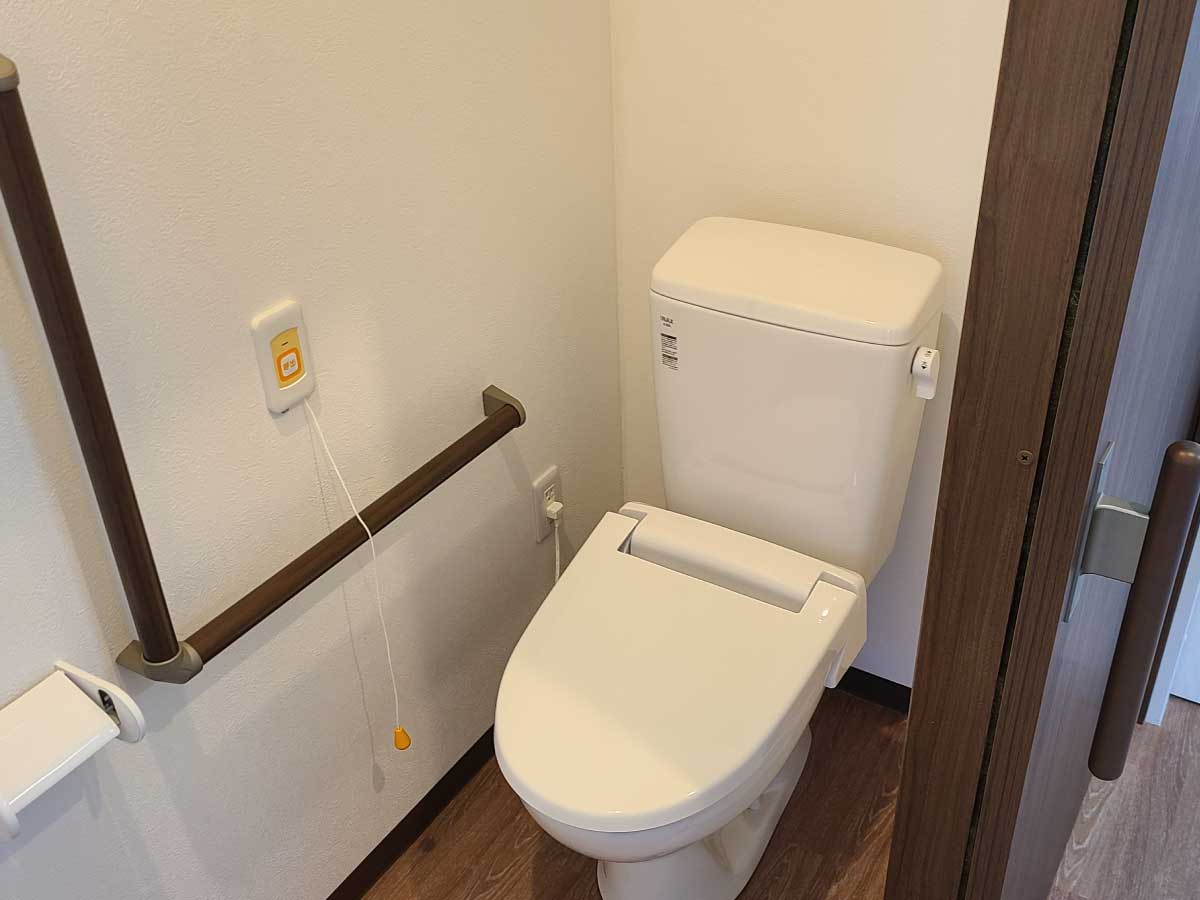 HIBISU土生 個室内トイレ