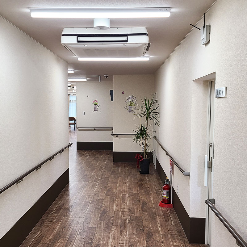 住宅型有料老人ホームHIBISU茨木 室内廊下